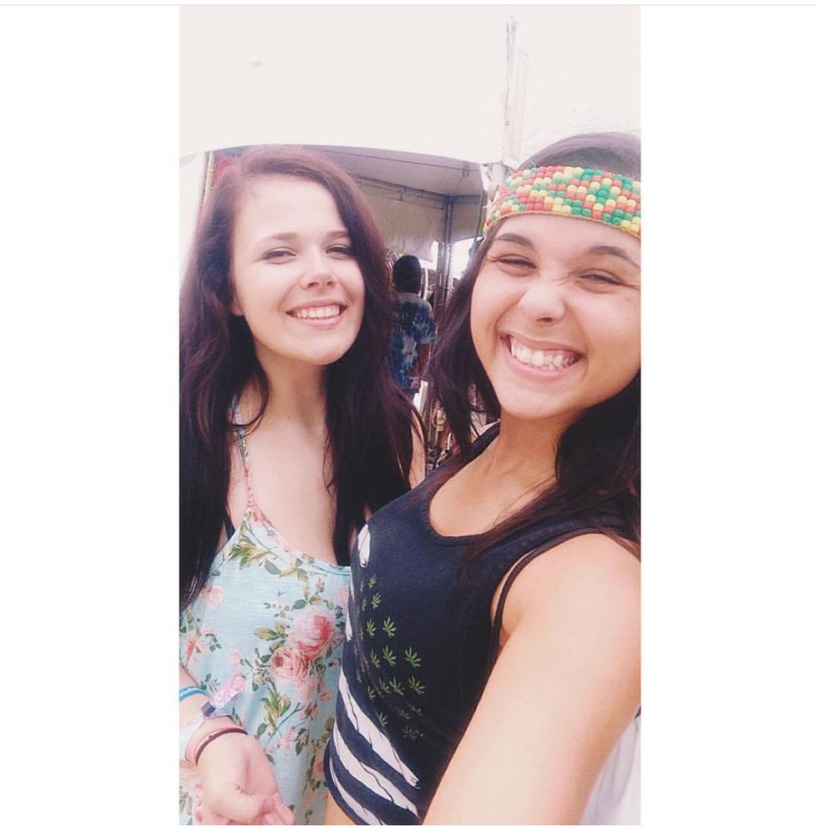 hb_pocahontas's tweet photo. Throwback to all the festivals with my baby since IM SO FUCKING EXCITED about @imaginemusicfes 2019 🤪 #counterpoint2015 #imf2015 #imf2018 https://t.co/UrZY48sBPe