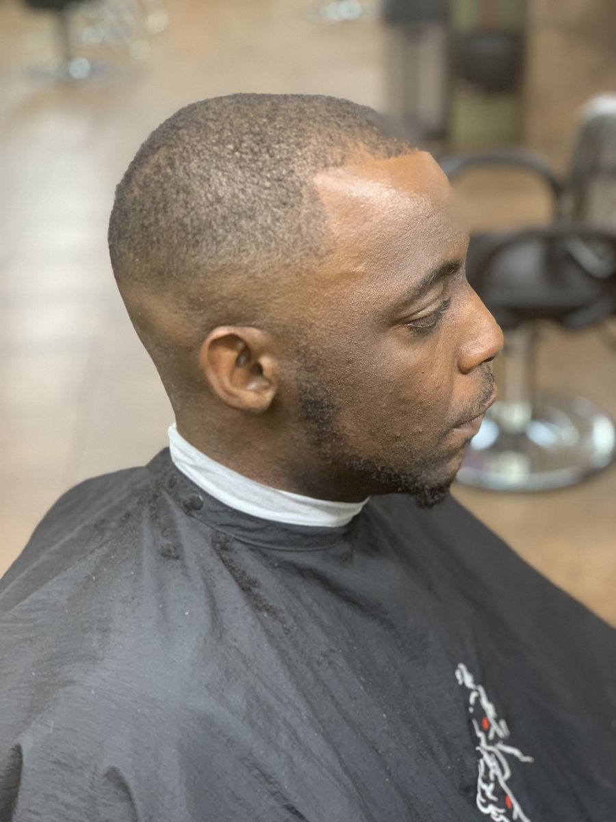 JalenThebarber's tweet photo. Small thread💈 (most pictures are on my Instagram: @ jalen_thebarber ) #mississibarber #starkvillebarber #WhosWhoAtMSU #hailstate18 #hailstate19 #hailstate23 https://t.co/CIu1RJUyvr