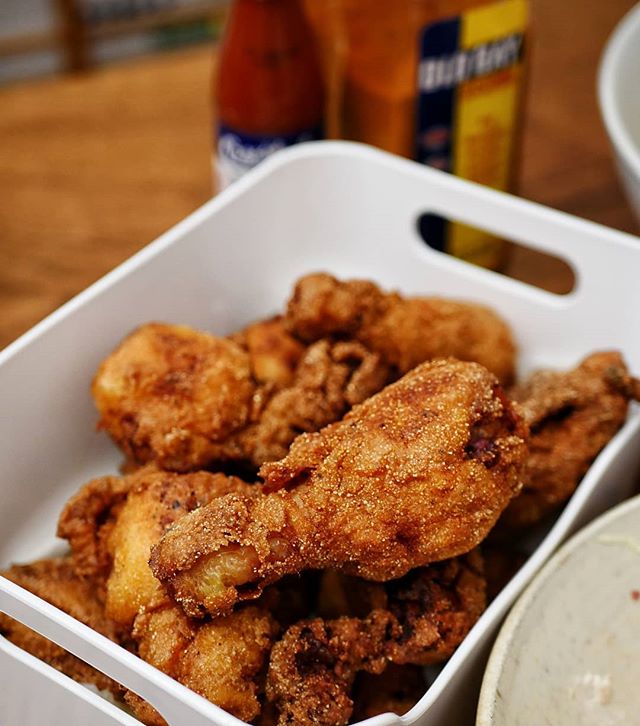 adrian_engel's tweet image. Southern style buttermilk fried chicken. . . . #southernstyle #buttermilkchicken #friedchicken #buttermilkfriedchicken #soulfood #southernstylecooking #comfortfood #usa #usafood #dutchoven #castiron #castironcooking #americancuisine #americanfood #america…