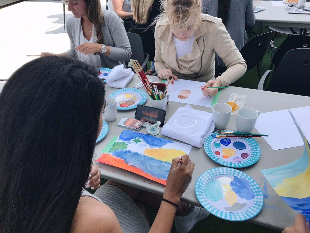 LoyaltyOneJobs's tweet photo. Stress be gone! We’re enjoying the warm weather and unwinding with some outdoor painting #LifeatLoyaltyOne https://t.co/dsJeX1IROk