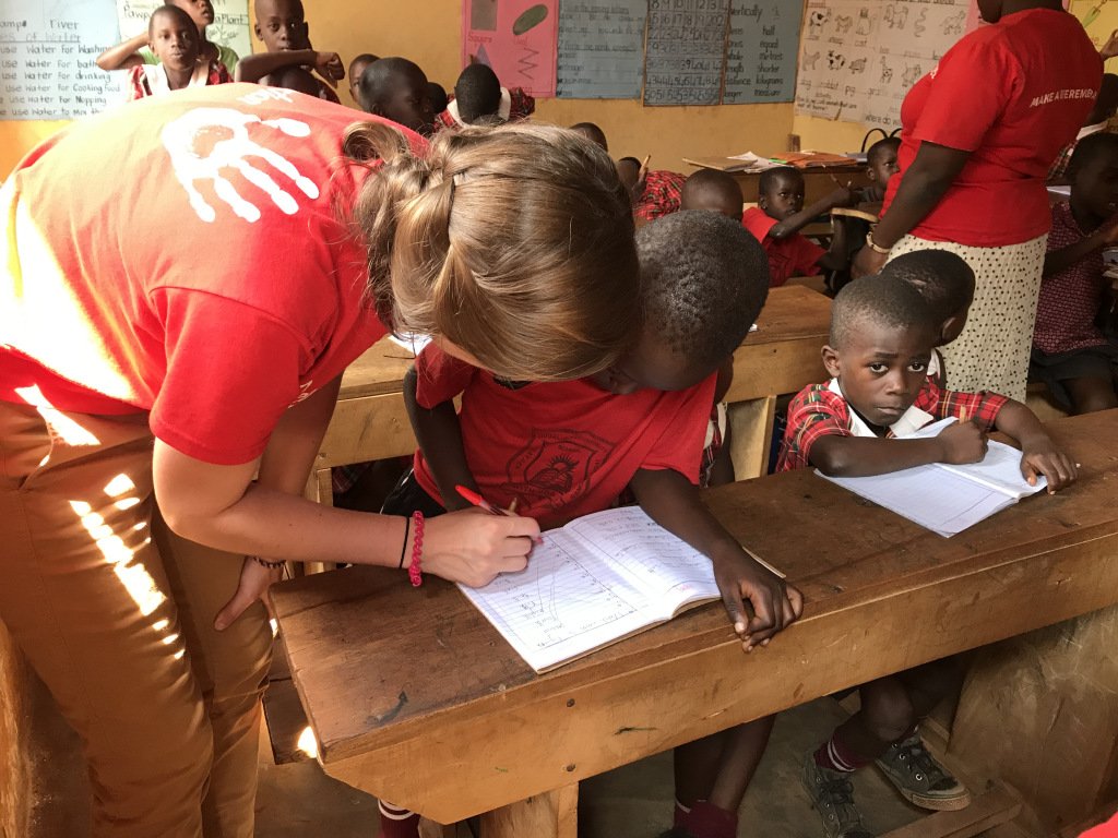Heart4People's tweet photo. Teaching in Uganda https://t.co/NCtWEfJBY4 https://t.co/hsJWsIEdNq