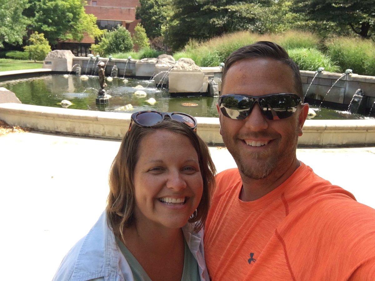 jschackow's tweet photo. Back in ‘01 I asked the love of my life to marry me at this spot. Judging by our crew in the second shot, I’d say #FrogBaby was pretty lucky for us. @BallState https://t.co/xAZn8i2Td3
