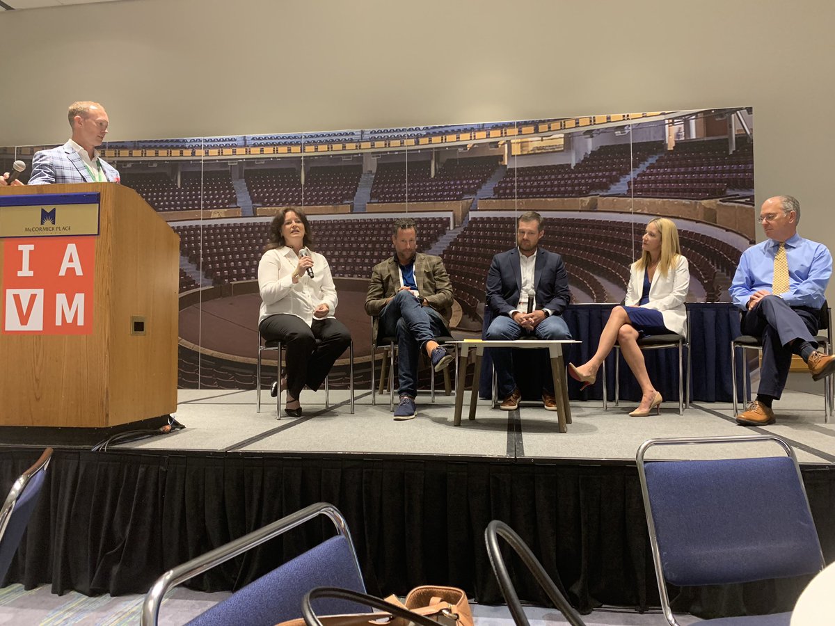 Kaylahree's tweet photo. To prepare for #5G: bring power and fiber to the edge. 

@IAVMWHQ #VC19

@hendersonengs @hendersonbuilds @kevknowssports @JulieLeClairHEI @JessicaAKoch #chipfoleytruaccess #mattmessickdallascowboys #randybrownwarmemorialcoliseum https://t.co/Bw6qx8uPot