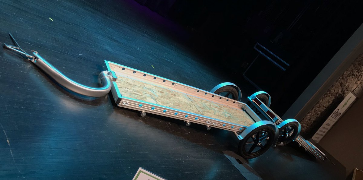 HootieMcOwlface's tweet image. 🚲 Volunteering @Splunk for Boulder Food Rescue.💚 Today we’re building bike trailers, painting signs, decorating canvas bags &amp;amp; cards, etc.  The trailers will be used to deliver food around town.⛰🌞 #SplunkForGood