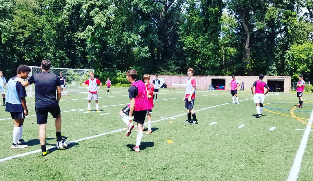 KempSoccer's tweet photo. High school clinic complete! Huge thanks to @HMHSBoysSoccer for putting in some work earlier this morning!
Looking for forward to watching you play this season!
#KempSoccerDevelopment #NewJerseySoccer https://t.co/51DuoBDbIW