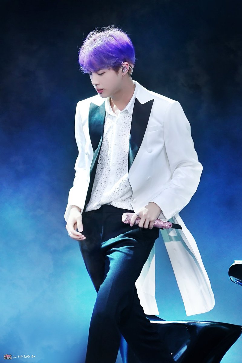 btsxpics's tweet photo. https://t.co/28D2cyJbKp