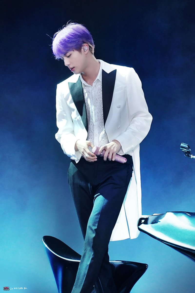 btsxpics's tweet photo. https://t.co/28D2cyJbKp