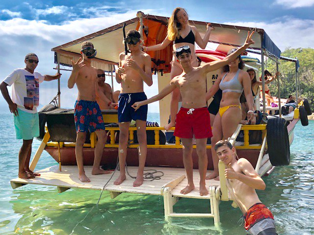 CapMonde's tweet photo. Rio de Janeiro, Ilha Grande, les chutes d'Iguaçu... Le Brésil dans toute sa splendeur 😍🇧🇷
#capmonde #brésil https://t.co/f2e1TUKhxq