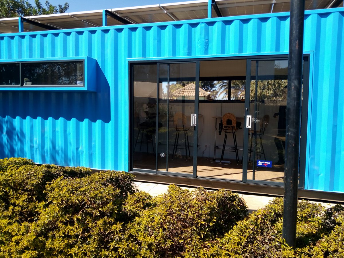 Saw this great initiative-an IT hub being housed at the centre which trains the trainer and in turn positively impact the community <a href="/munya_mat/">Munya Mataruse</a> @LeoneNezi <a href="/clarachiseko/">Clara Chiseko</a> <a href="/DfGHarareZim/">Precious Girls</a>