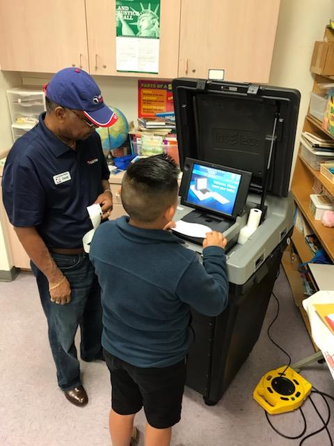Lee_Elections's tweet photo. Our team had the pleasure of presenting a mock election to the children at the AFCAAM Center in Ft. Myers!  We are grateful for this opportunity to educate the #FutureVoters of our community about elections and to guide them through the process of voting!
#LeeVotesLocal https://t.co/wrJl5USbAD