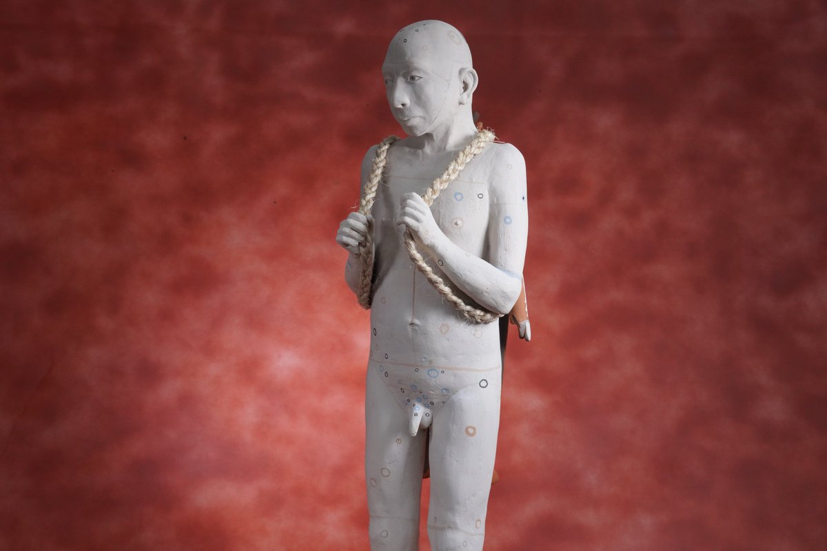Obra ganadora "Galardón Presidencial" de la 43 edición del Premio Nacional de la Cerámica.

Categoría: Escultura en cerámica
Título: Duelo de la infancia
Autor: José Ayala Sotelo
Lugar de origen: Ixtapan de la sal, Estado de México
#PremioNacionaldelaCerámica #EsculturaenCerámica