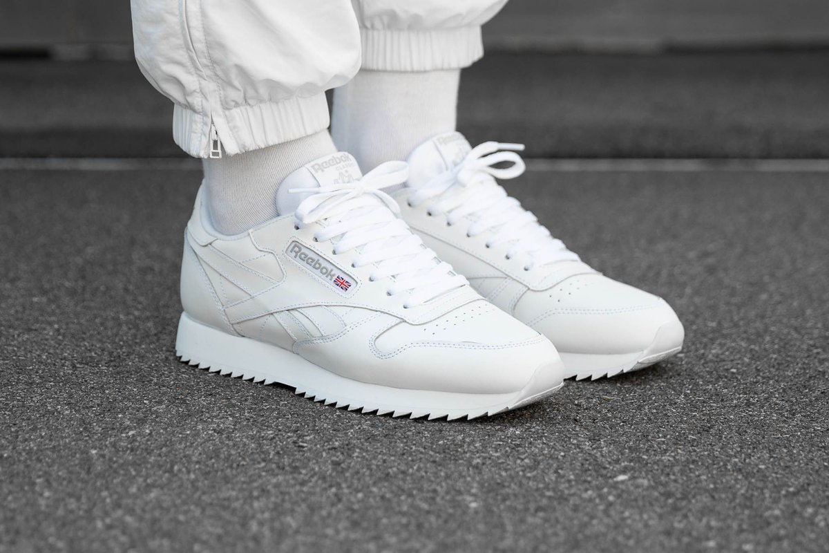 soltar Oblongo conciencia Titolo on Twitter: "Reebok Classic Leather Ripple "White" is now available  online at https://t.co/GHTMjjkl6w ➡️ https://t.co/LKHTFNSOBm US 7.5 (40) -  US 12 (45.5) style code 🔎 DV8670 #reebok #reebokclassicleather  #classicleather #ripple #titolo #