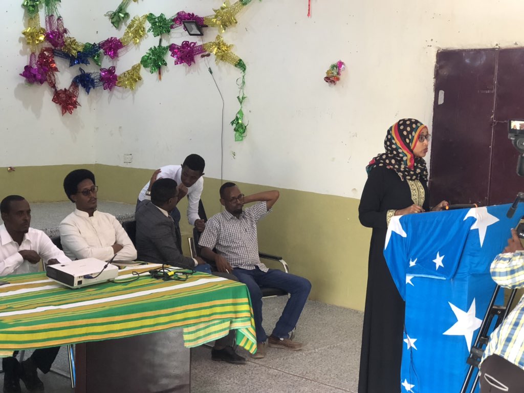 abdikadir_dubow's tweet photo. Youth Forum on youth inclusion in the decision making process started in #Dollow today. Placing youth voice at the center of social change. Youth Forums provide a platform where youth raise issues/challenges and come up with policies that guide them. Thx to @UNHabitat_Som #PBSO https://t.co/ps1XFHVLzo