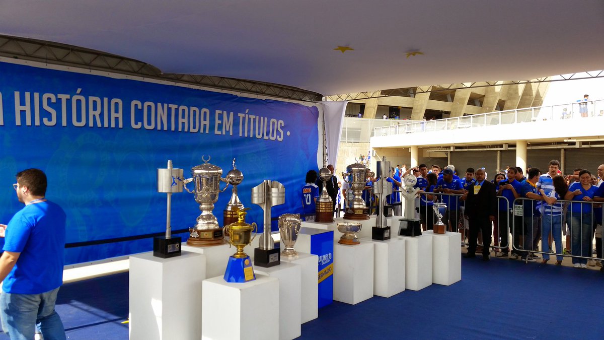 daniel_allysonc's tweet photo. @Cruzeiro diz aí pra todo mundo ouvir: quem é o único que tem isso aí guardado em casa?? https://t.co/ujDgUdxg7P