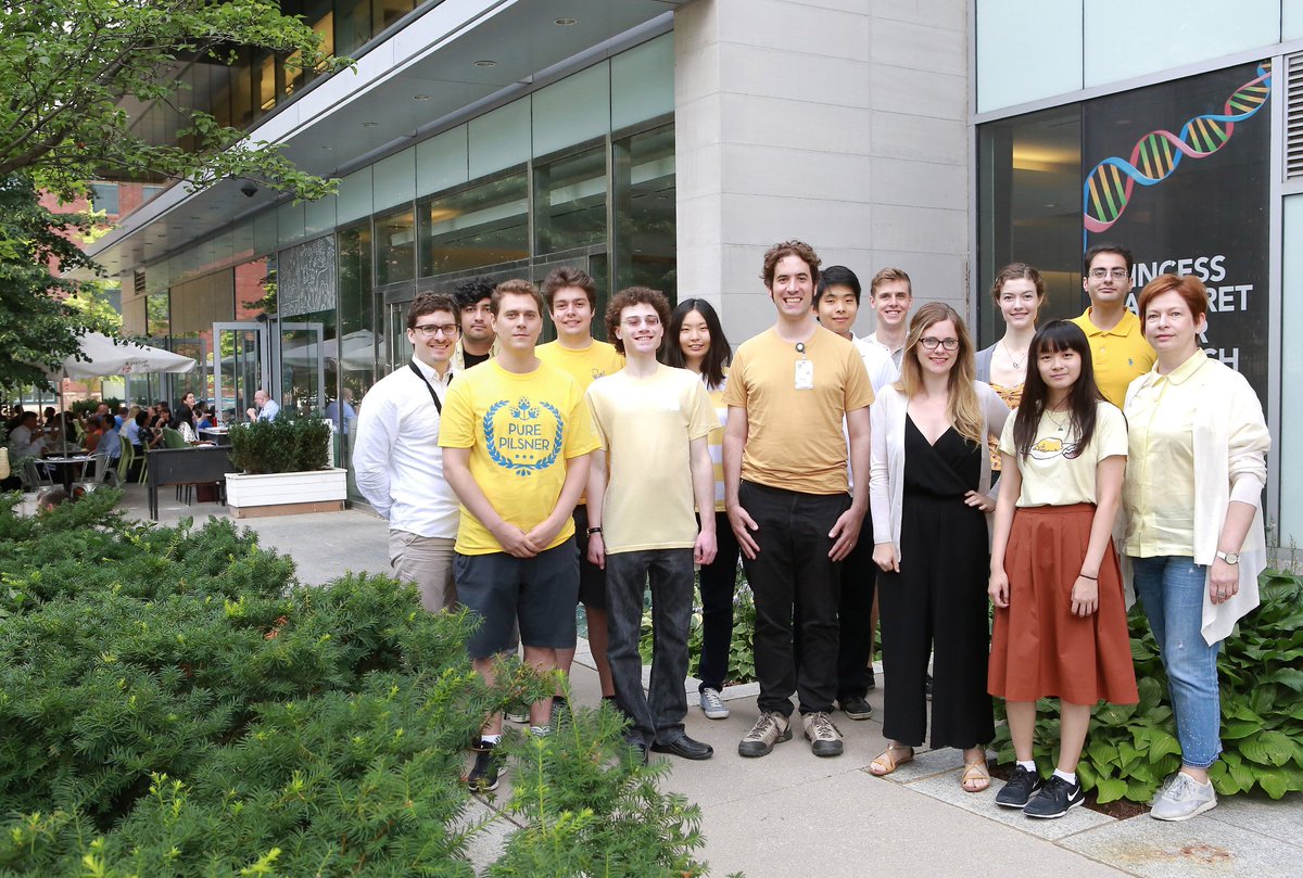 michaelhoffman's tweet photo. 2019 #HoffmanLab photo is here! https://t.co/NKtkGU3TOK