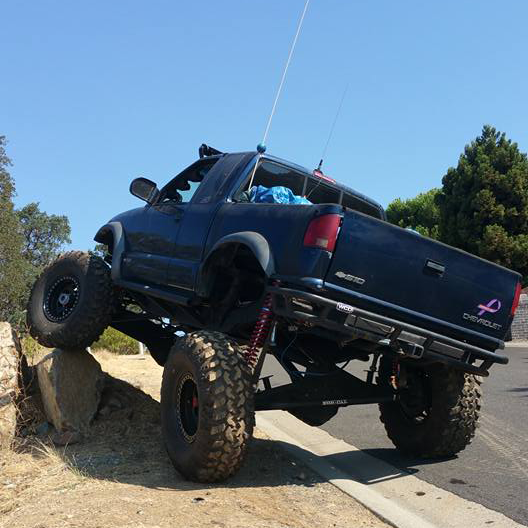 RUFFSTUFF4x4's tweet photo. Digging this Beefy S10! Anyone else have a beefy Chevy they want to show off? Tag us with #ruffstuffornostuff
.
๐Tag the owner of this rig! https://t.co/ndsDNE44GM