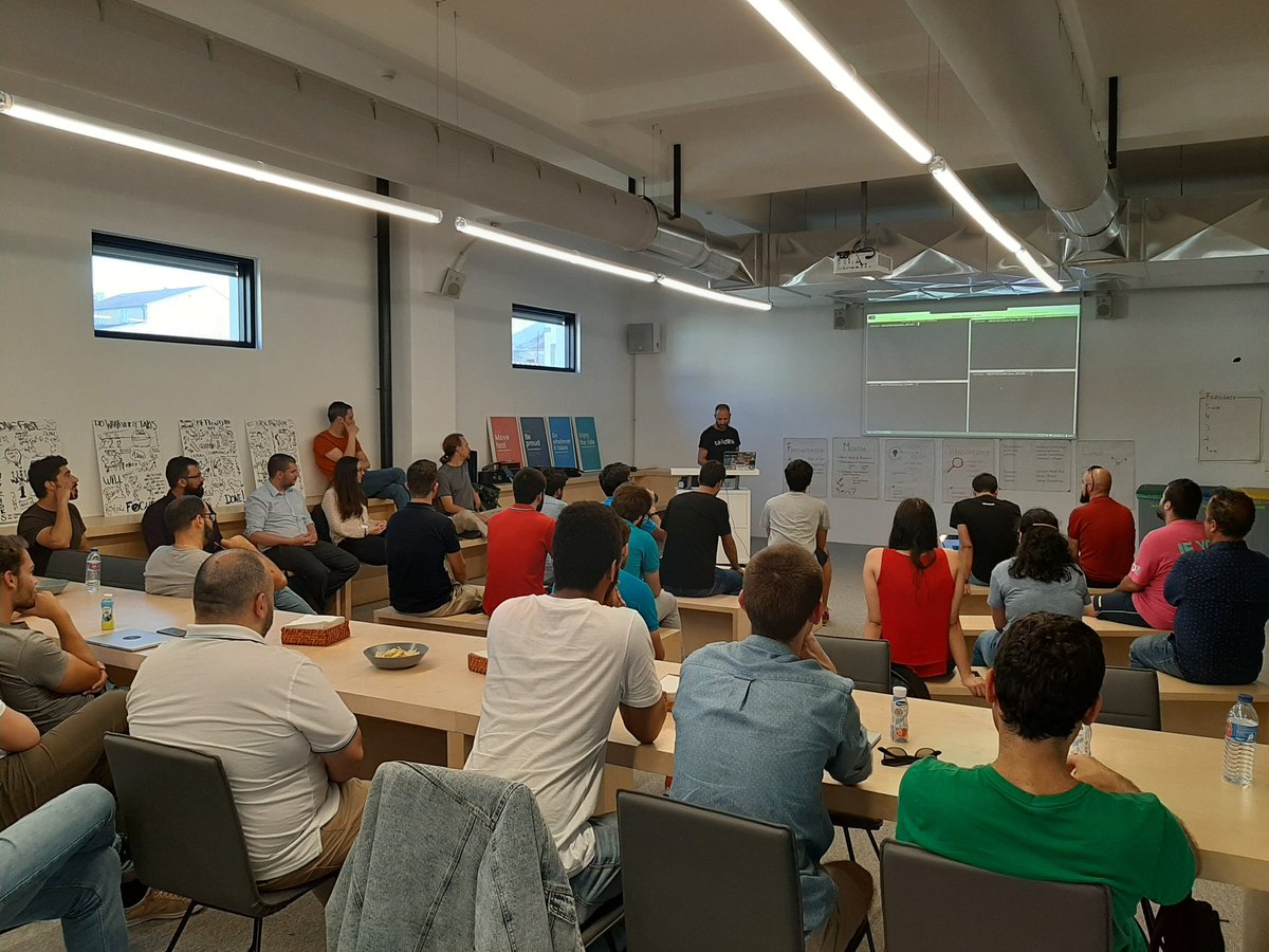 jorgemlm's tweet photo. Today at @fullstackporto with @tcx__ and @dougsillars for two great talks. See you in August for the 7th edition. #fullstackporto https://t.co/FfaosqaQv9