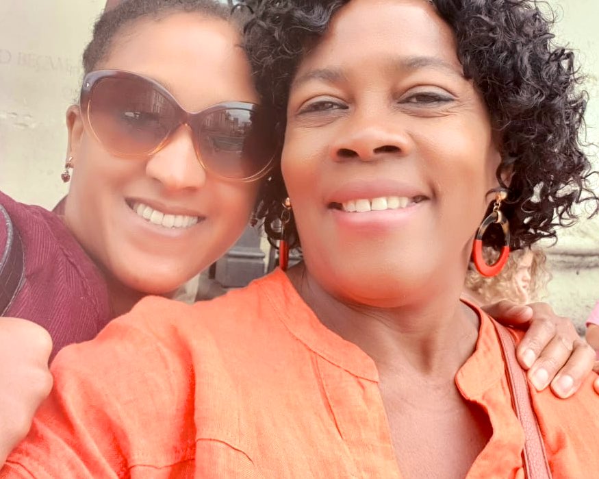 ACaselyHayford's tweet photo. Beautiful quality time with mama as she starts her summer holidays. I love you @UbertaCH 💕💕💕🥰🥰🥰💕💕💕 https://t.co/LEWYz66BIp