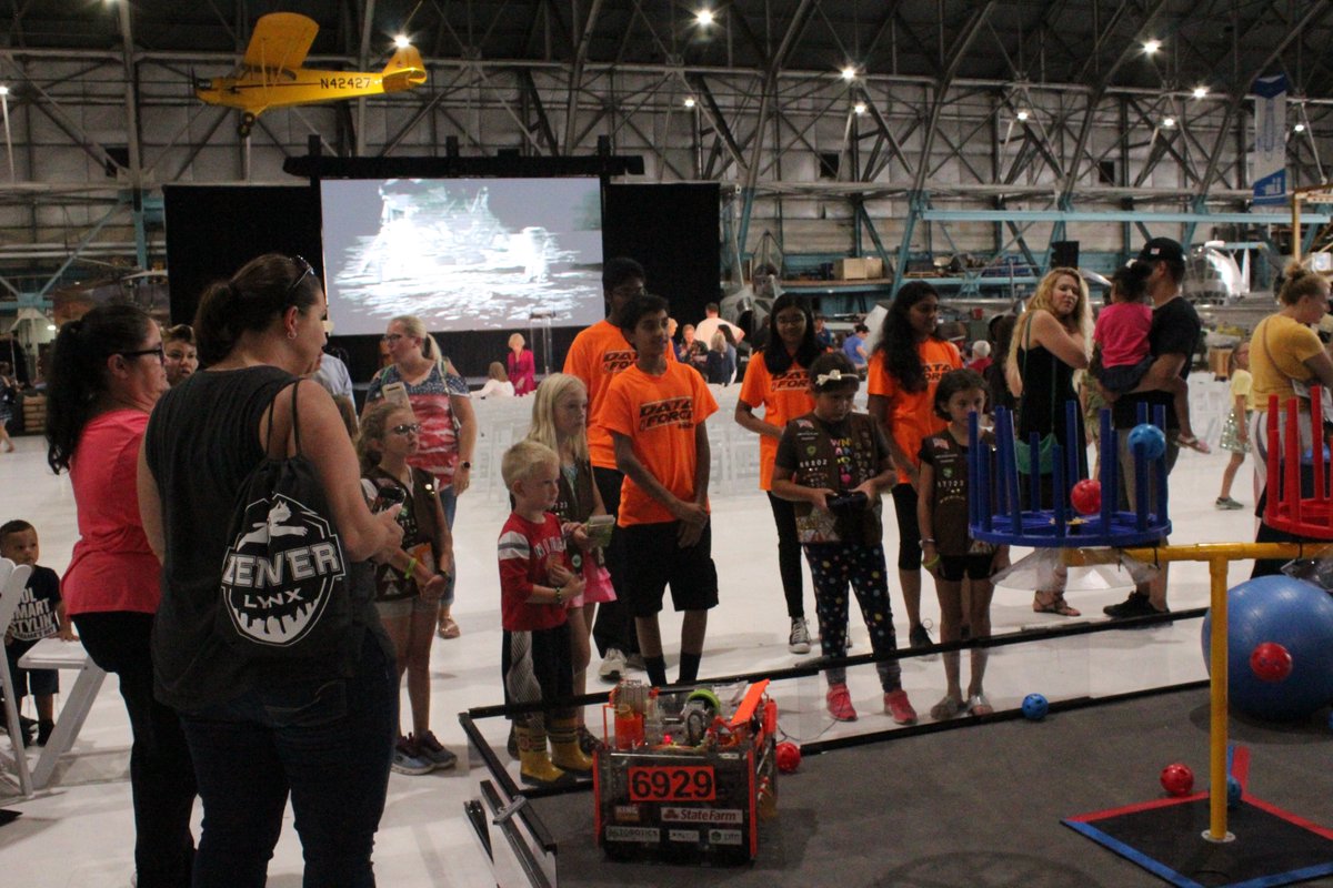 Data Force tweet media