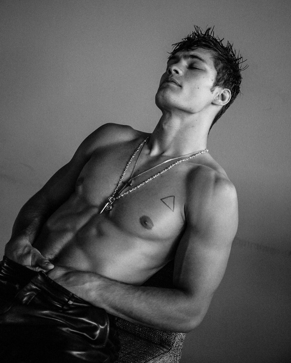 tomstightass's tweet photo. for all you gay whores who love this man [dylan geick] https://t.co/t4ZIGSDj8L