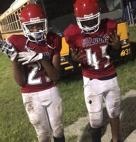 SUMMER LOOK: 
Forest Hill ‘22 DE James Joseph (@EndureJames)

<a href="/larryblustein/">Blustein Recruiting</a> <a href="/JerryRecruiting/">Rising Stars</a> @_BenjaminReport <a href="/thehillfootball/">Forest Hill Football</a> <a href="/CoachJimBasford/">Jim Basford</a> <a href="/CoachDMcClendon/">Coach Dwayne McClendon</a> @keyshawn1k <a href="/jeterjalen/">Jalen Jeter</a> <a href="/zadarius08/">Zadarius Ramsey</a> <a href="/Tkranbo1/">Randy Stubbs</a>

QUICK: Endure JJ. He’ll terrorize offenses for years to come. Book it‼️