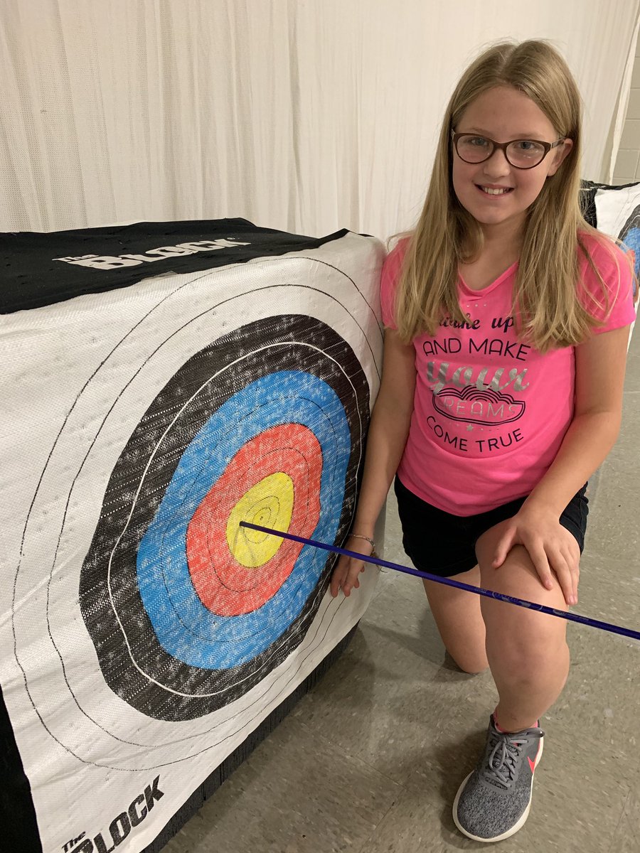 April Thompson tweet media