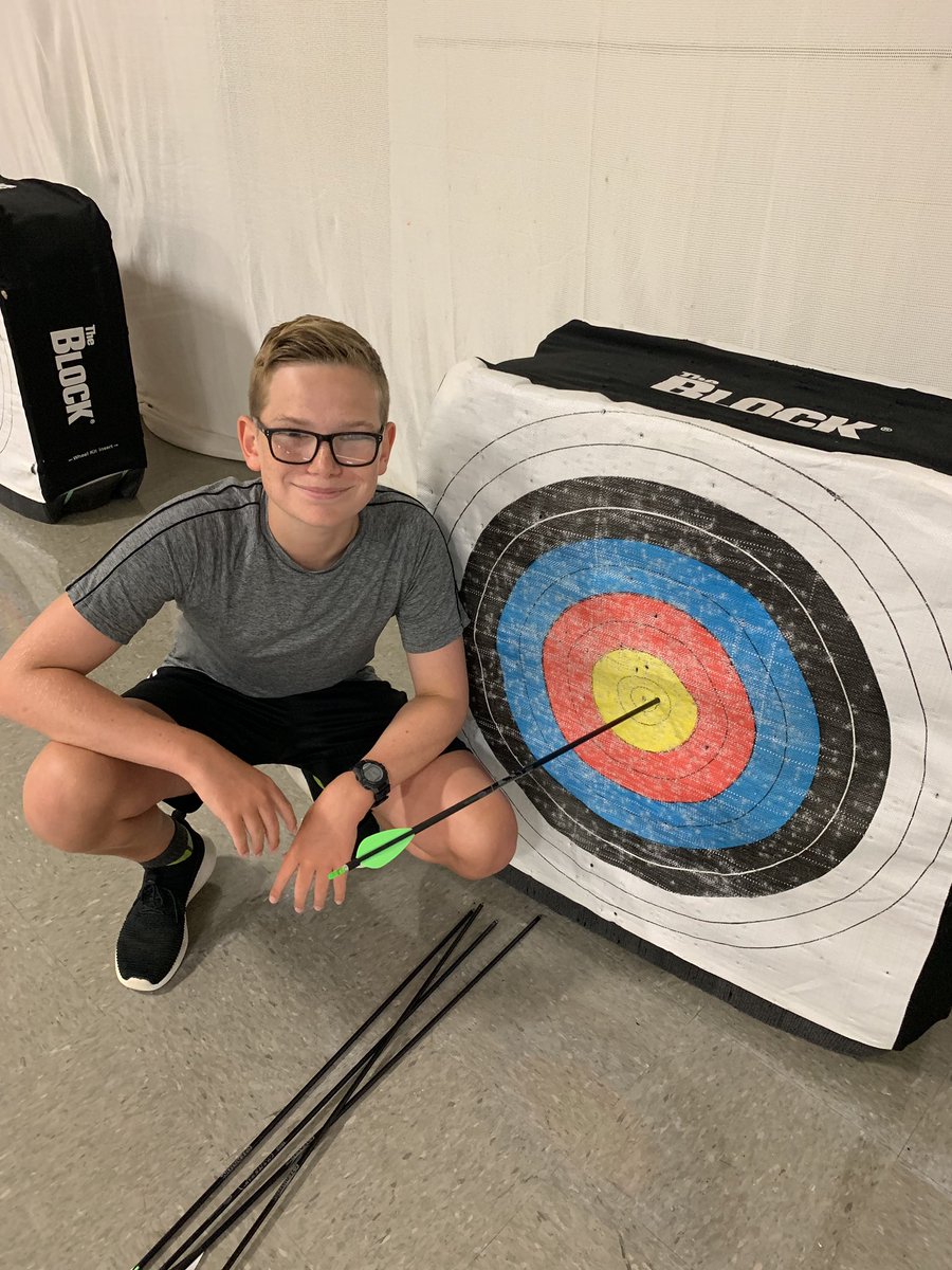 April Thompson tweet media