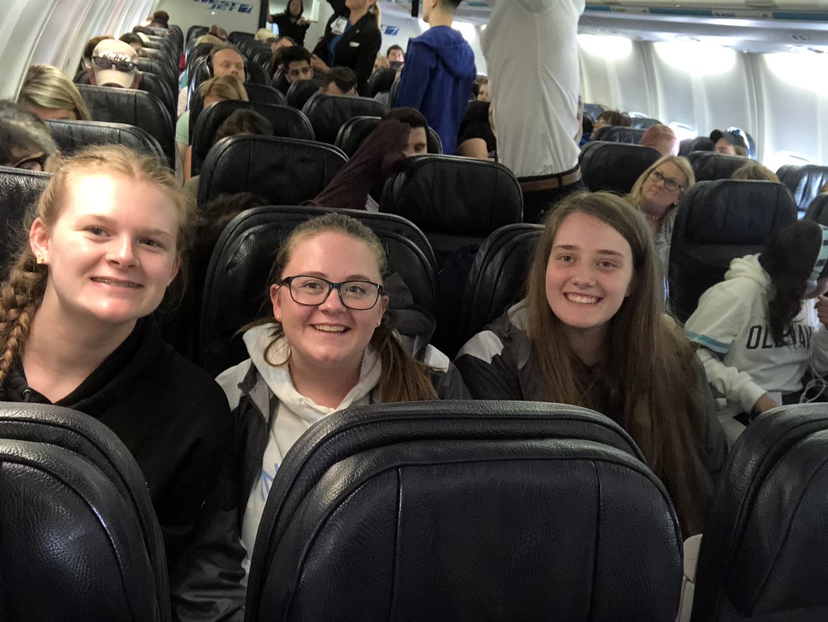 Michael2Vaughan's tweet photo. The final flight home JFK to YYC. #NSLS19 was incredible but always good to get home! https://t.co/n0VGgAu5wM