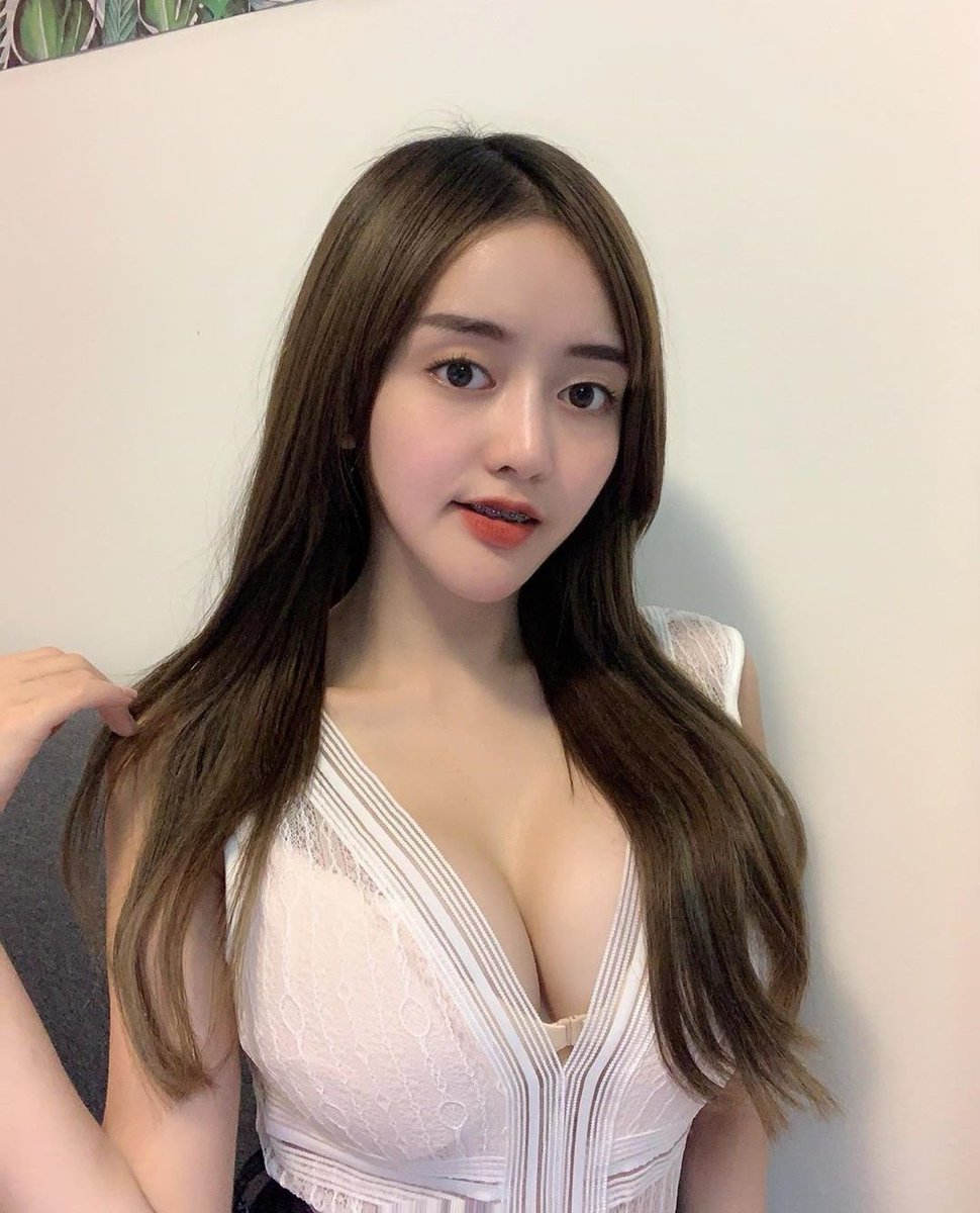 Limp03566110's tweet photo. เห็นแล้วหนักแทน😳
.
.
.
IG : iyurida
#เปิดวาร์ป #สาวน่ารัก #นักศึกษาน่ารัก #นักศึกษากระโปรงสั้น #น่ารัก #สวยเป๊ะเวอร์ #น่ารัก https://t.co/JFVC98AcSd