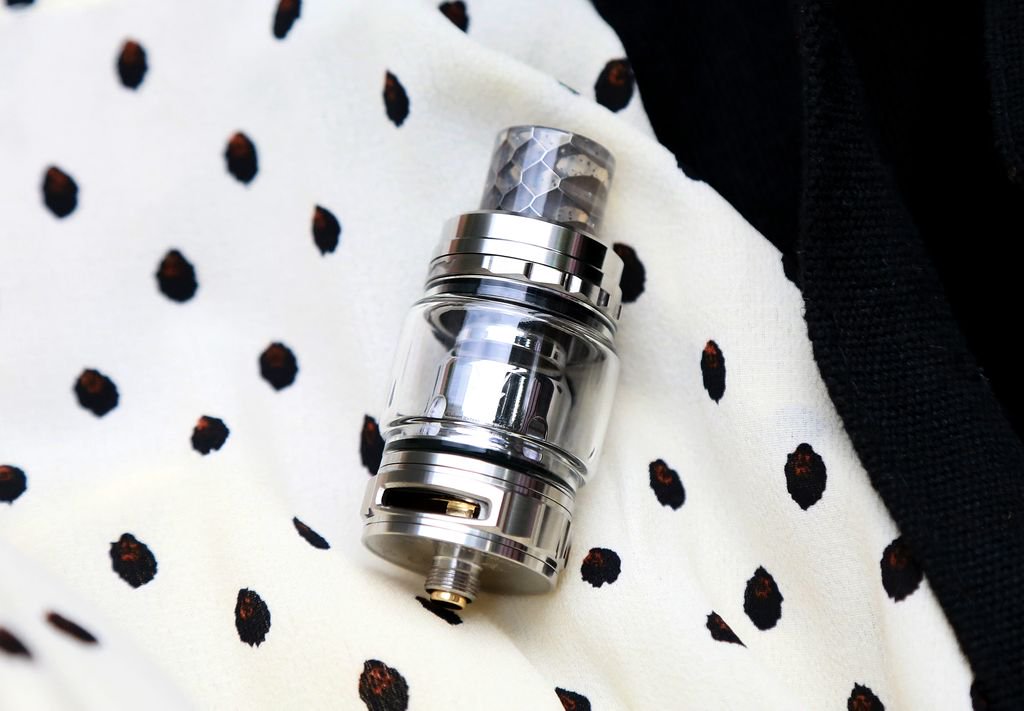 famovape's tweet image. Vector is one of the most affordable subtanks in the market and it still has an awesome flavor. Try Vector if you want great taste &amp;amp; big cloud &amp;gt;&amp;gt; buff.ly/2XYRhVH
#famovape #vectortank