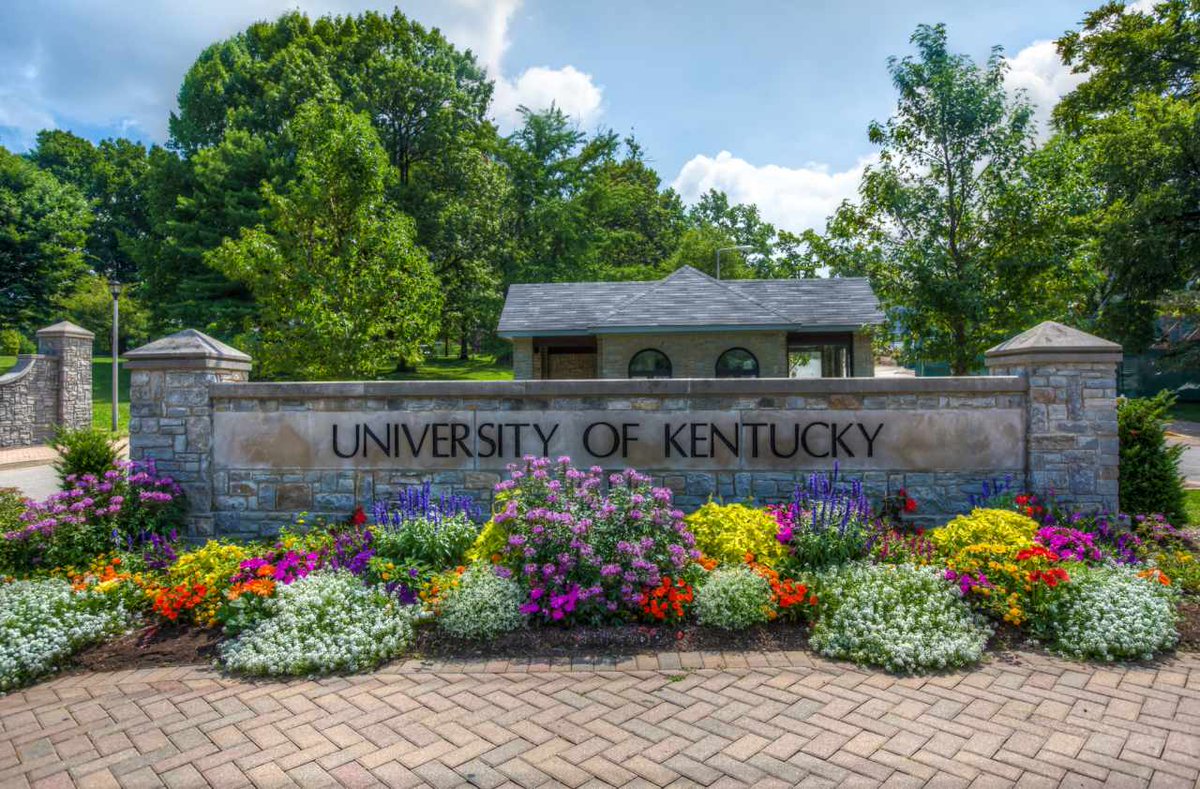 2019 fall UK holidays and breaks (no classes):

September 2 - Labor day
October 21-22 - Fall break
November 27-30 - Thanksgiving break
December 20 - January 14 - Winter break 

For more important dates and reminders, visit uky.edu/parents and uky.edu/joinukpfa.