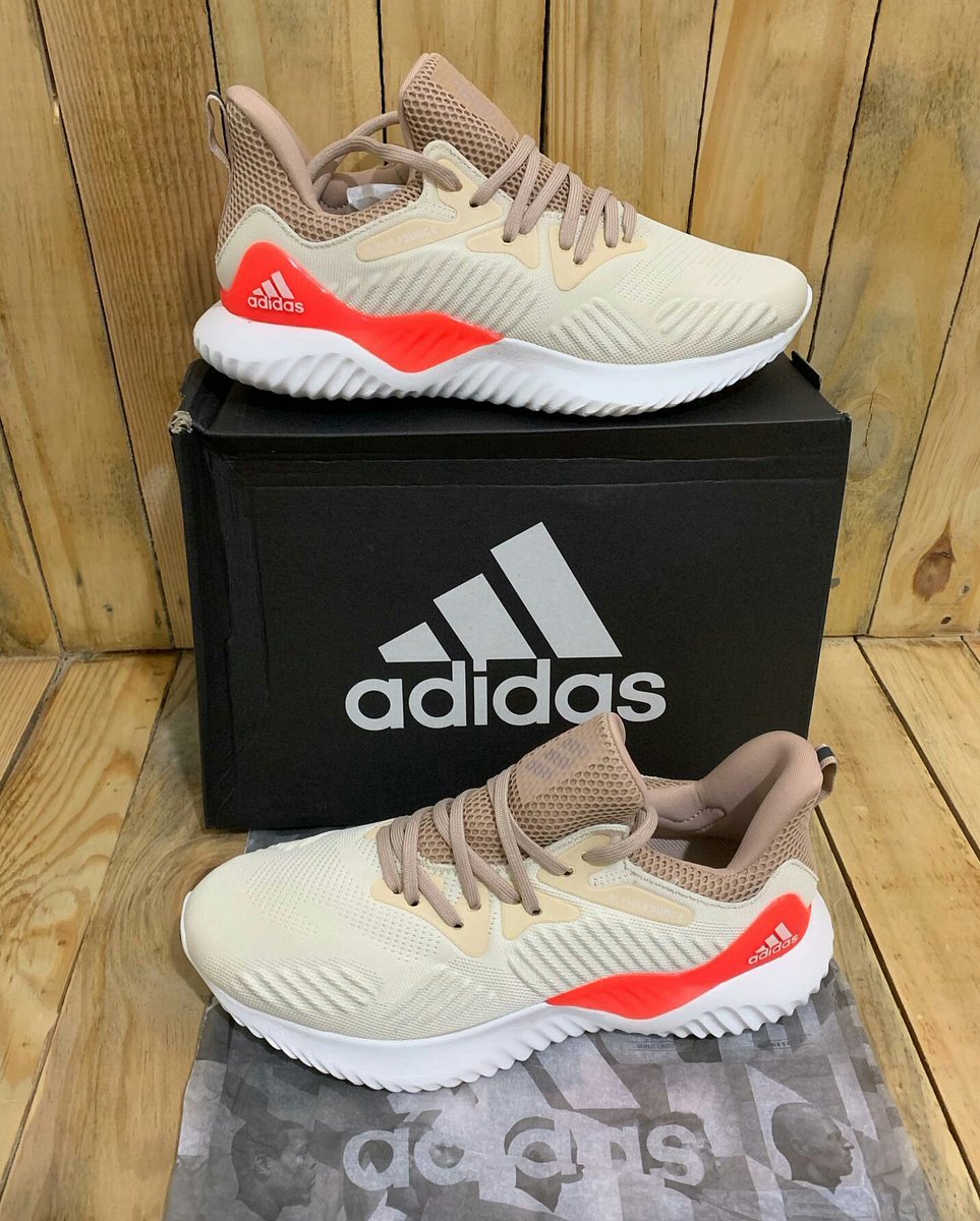 garage__store's tweet photo. Available !!!
Nike Epic React Flyknit 2 '8 Bit'
Air Jordan 1 Retro High
Adidas Yeezy Boost 700 'Inertia'
Adidas Alpha Bounce
Ask all your questions !
#garagestore https://t.co/yrVCxgU5tC