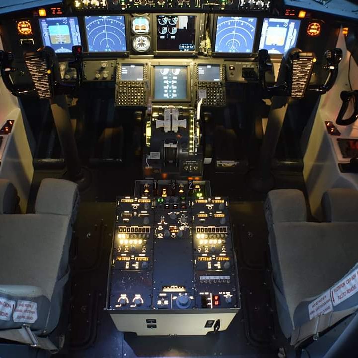sim2do's tweet photo. Although the heat has become pretty unbearable our fully air-conditioned flight simulators ensure a cool flight 😊 #flightsimulator #pilottraining #pilot #boeing #f35 #lynxhelicopter #sim2do #Serena@sim2do #heatwave #heatwave2019 https://t.co/6uaBoOGfDR