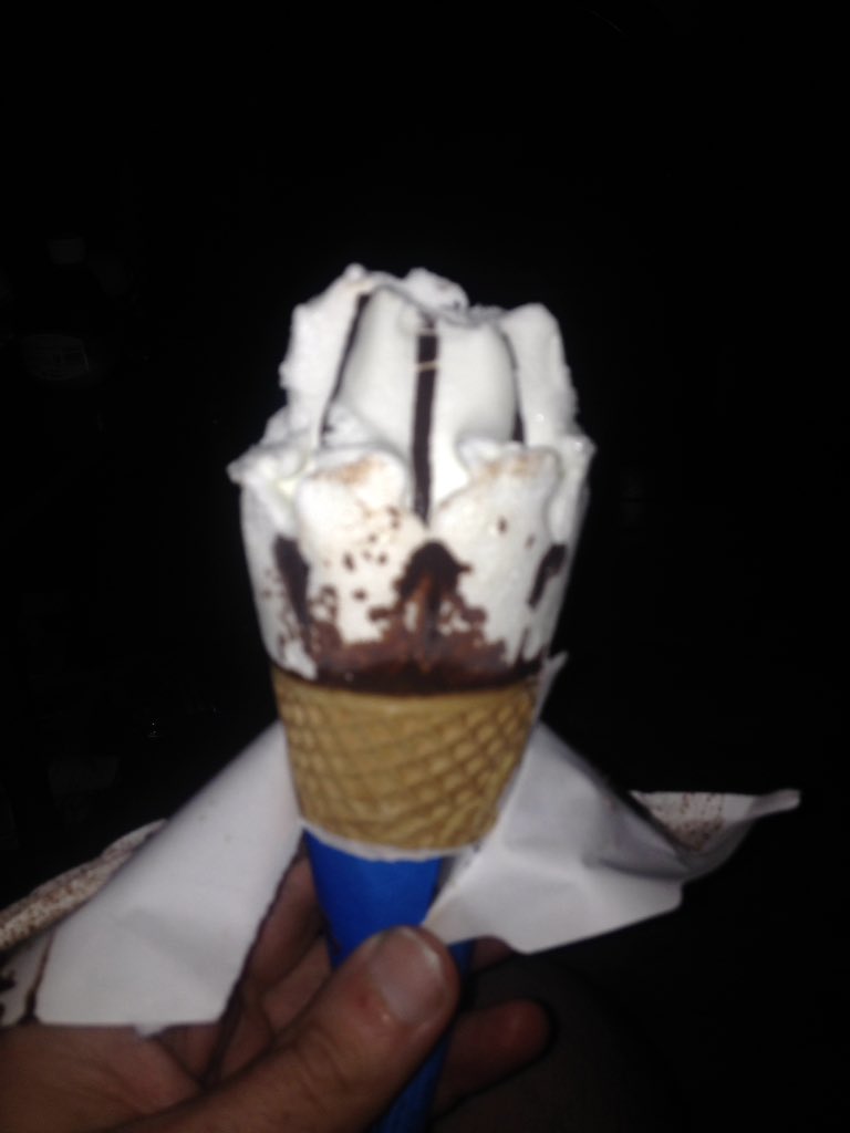 Mulliganj's tweet photo. All the chat from @MaireadNiChuaig and @daraghs0 about Ice Cream made me raid the fridge! One #KingCone demolished! https://t.co/aKDQb2gYe2