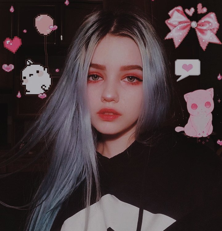 ╭────────────┄ ✦
┊ ᴄᴏɴ ʟᴏs ᴏᴊᴏs 
┊ ᴛᴀɴ ᴅɪʟᴀᴛᴀᴅᴏs
┊ ᴍᴇ ʜᴇ ᴄᴏɴᴠᴇʀᴛɪᴅᴏ
┊ ᴇɴ ᴛᴜ ᴘᴜᴘɪʟᴀ.
╰───┄ ✦