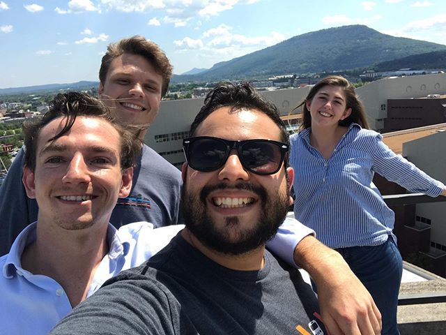 OutboundEscobar's tweet photo. Work fam enjoying the view. #GetOutMore #WorkOutside #StartUp #MakingMoves https://t.co/VzbnsjJyHJ https://t.co/ySTSYYaQln