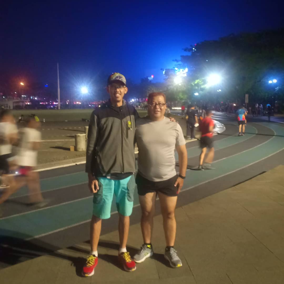 erwinbhule's tweet photo. Gas poll..bakar lemak..!!!! #runnight #RunningMan #janganlupabahagia https://t.co/a0Ms8244CM