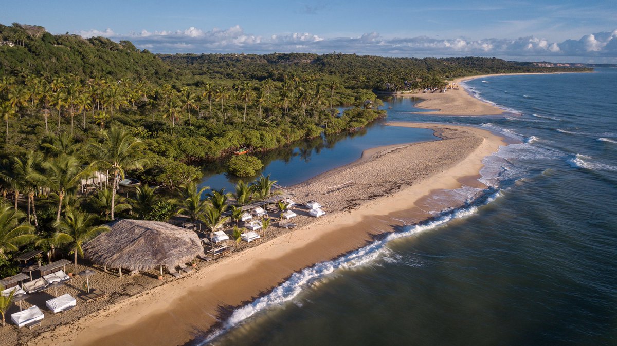 VuelaVuelaFilms's tweet photo. Instantáneas de #Trancoso desde el aire #Brasil #Drone #Fotografia -> @VisitBrasil https://t.co/2pS73KZX6A