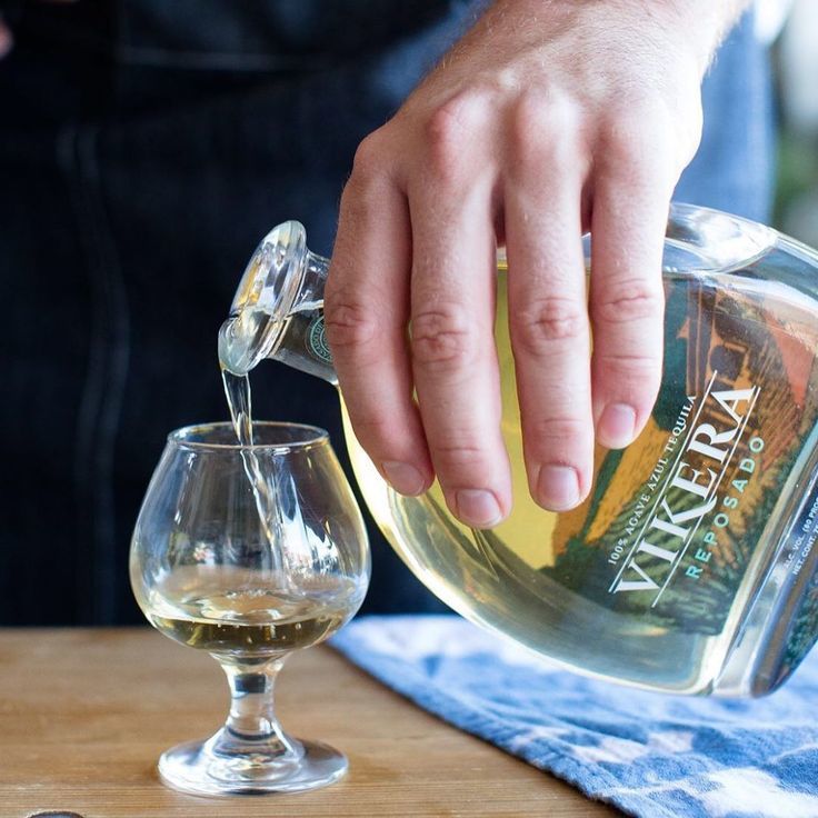TequilaAficion's tweet photo. Just Pinned to Vikera Tequila @tequilavikera: Happy International Tequila Day from @vikeratequila ! #TequilaDay #vikera #tequila #vikeratequila #cheers #celebrate https://t.co/kFaMyhA2Bc https://t.co/Ip9uWyzhwo