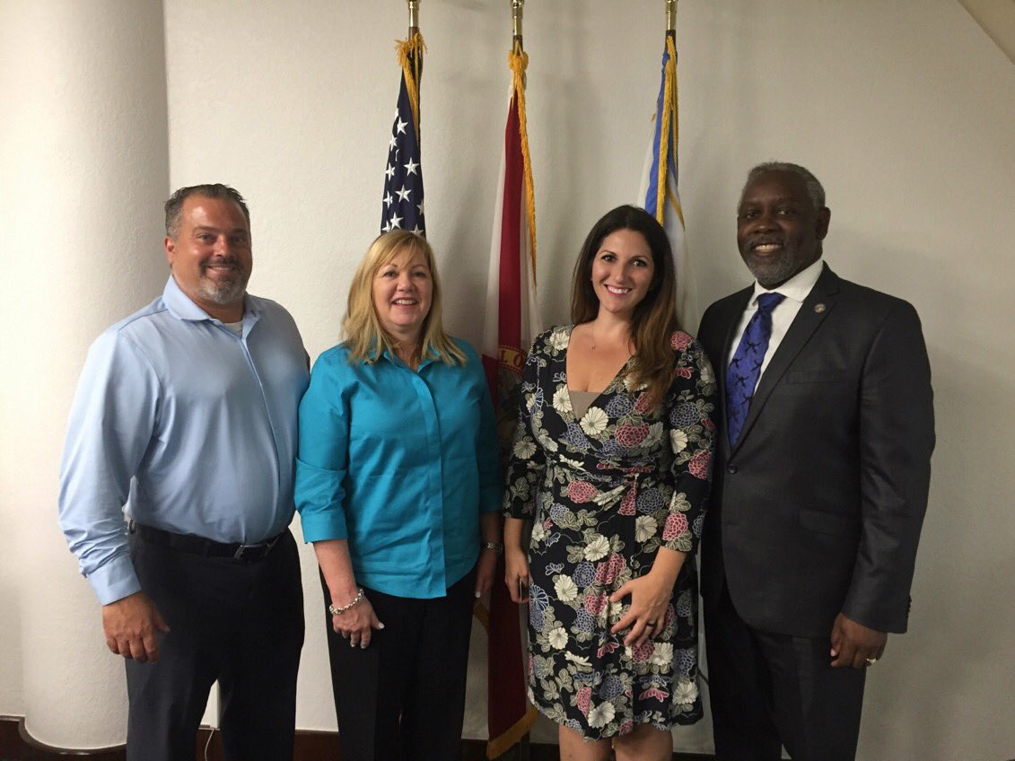 MACFlorida's tweet photo. Thank you Mayor @JerryDemings and @OrangeCoFL for spending time with us this afternoon to discuss #workforce shortage, #manufacturingimpact and educating our students about #manufacturingcareers. Productive discussions to benefit #OrangeCounty manufacturers. #MacfinMotion https://t.co/E0BlVLKqMf