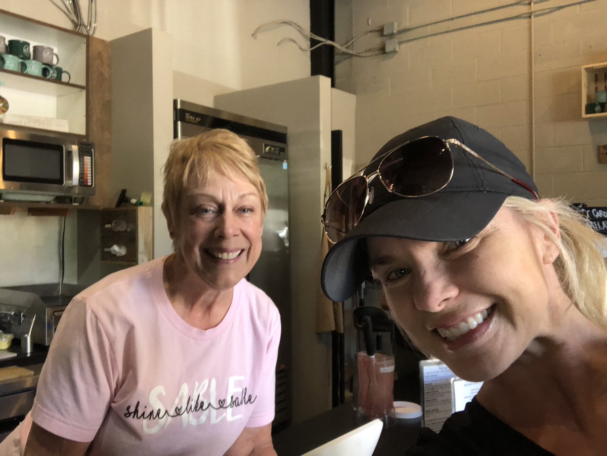 ShereeWLWT's tweet photo. I had coffee with a friend this morning (Kala Coffeehouse rocks!) and my girlfriend proceeds to tell the owner,I work for Channel 5. She was clearly confused. When I tell her my name she says “Omg! You look like you’re in the Witness Protection Program!”😂 #makeupmiracle https://t.co/psrFTajwzb