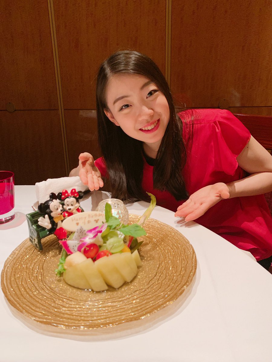 O Xrhsths Rika Kihira 紀平梨花 Sto Twitter 東京ディズニー リゾートのシルクロードガーデンさまからお食事後にサプライズで誕生日のお祝いをして頂きました とても美味しかったです 東京ディズニーリゾート シルクロードガーデン