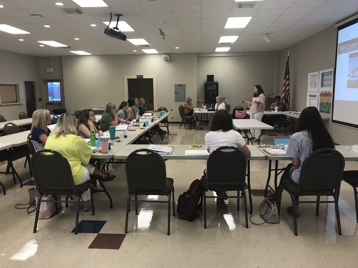 CCSTeachingand1's tweet photo. Great Beginning of the Year ARI Training for new teachers! Excited about this amazing group of teachers! Great big thanks to our awesome Reading Specialist as well!@suptgriffin @gbabbott1 @jodie_lawley @ https://t.co/TL6y0ZV663