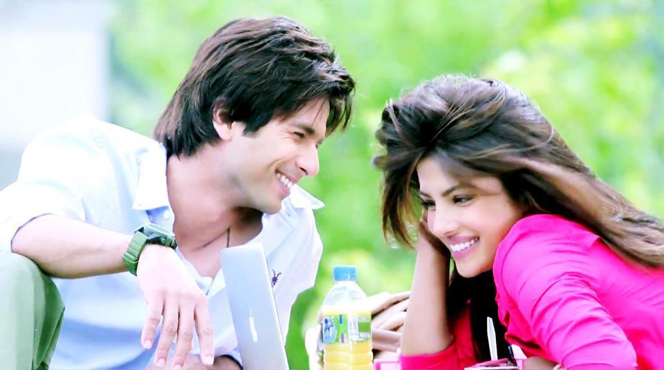 PriyankaPortal's tweet photo. @priyankachopra @TeamPriyanka The correct answer is Teri Meri Kahaani. Congrats to @MehgnaMathur, @Palaaaaat, @Ashishdspeaks, and @FattoTheFan for getting it right! 👏 https://t.co/UtHEAiRgEq