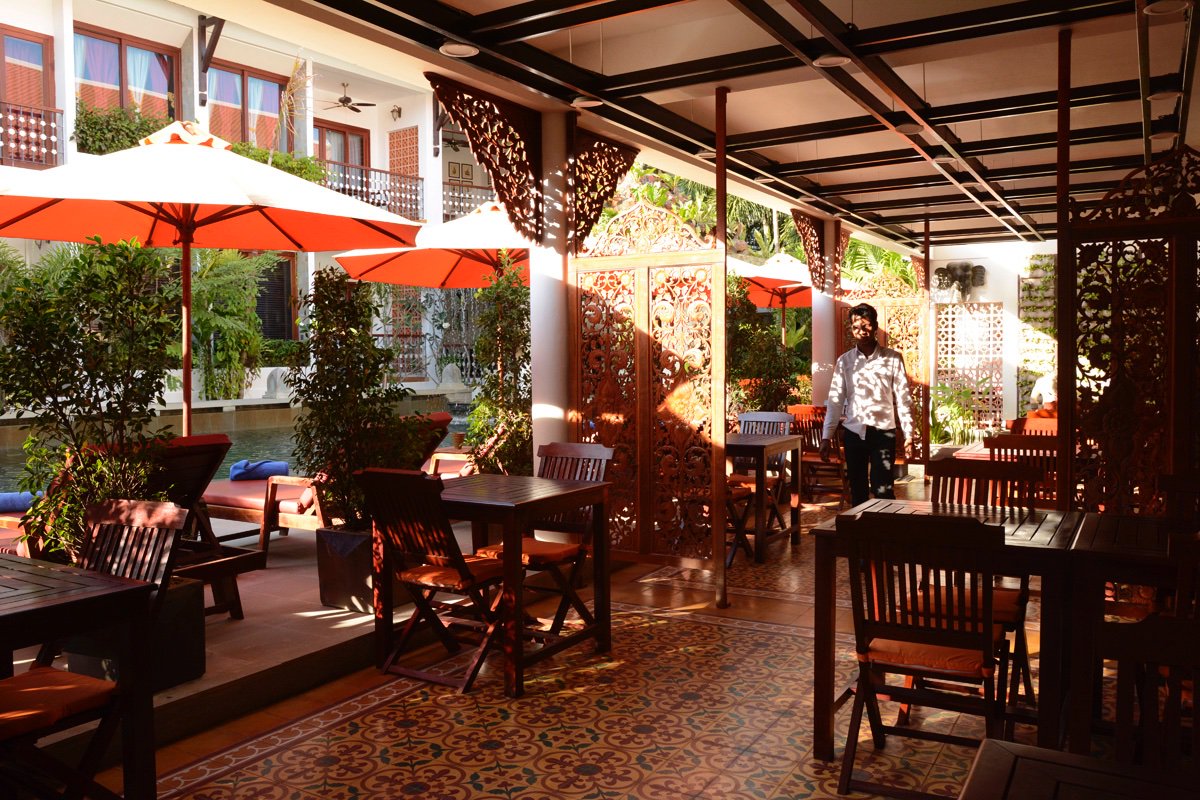 MNivesha's tweet photo. It’s important to start the day with a good #breakfast. At Montra Nivesha you can take breakfast in your room or balcony or head over to the dappled shade of the breakfast area by the Ganga pool. You will be happy with the variety and quality on offer!
#luxuryhotel  #cambodia https://t.co/KXc41CYO4K
