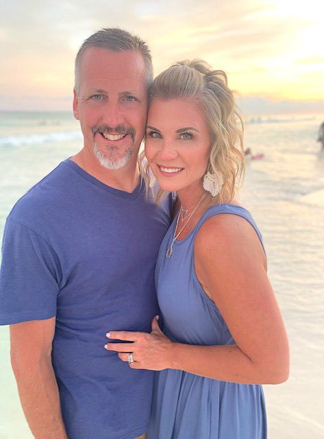 Stokes2212's tweet photo. 2019 Family Pics @esstokes1 https://t.co/d4sJnPyZKI