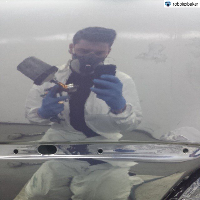 DeVilbissCLUB's tweet photo. #Repost @robbiexbaker
•  •  •  •  •
Love painting dark colours #devilbiss #gtiprolite #otgfam #bakerbodycraft #dupont #refinisherporn #refinishnetwork

#devilbissclub

DeVilbiss #1 Online Store: https://t.co/rwEsMiwq0D
Promo Code 3%: instagram https://t.co/BbCn6W3enI