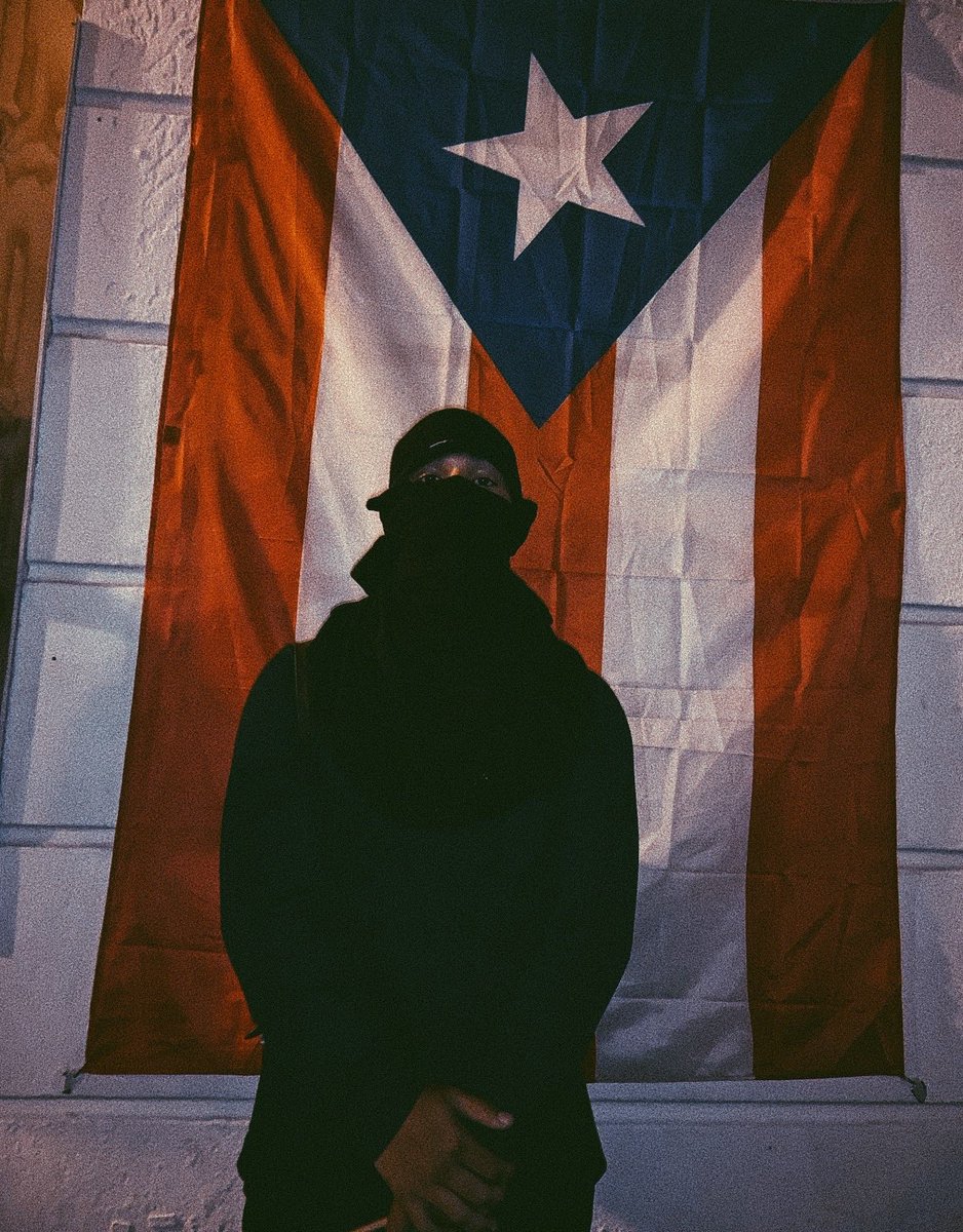 we_soto's tweet photo. Nos jodimos por nuestra isla y lo logramos PUÑETA #Rickyfuera 🇵🇷🙏🏽😭 https://t.co/XOa4A1AV0P