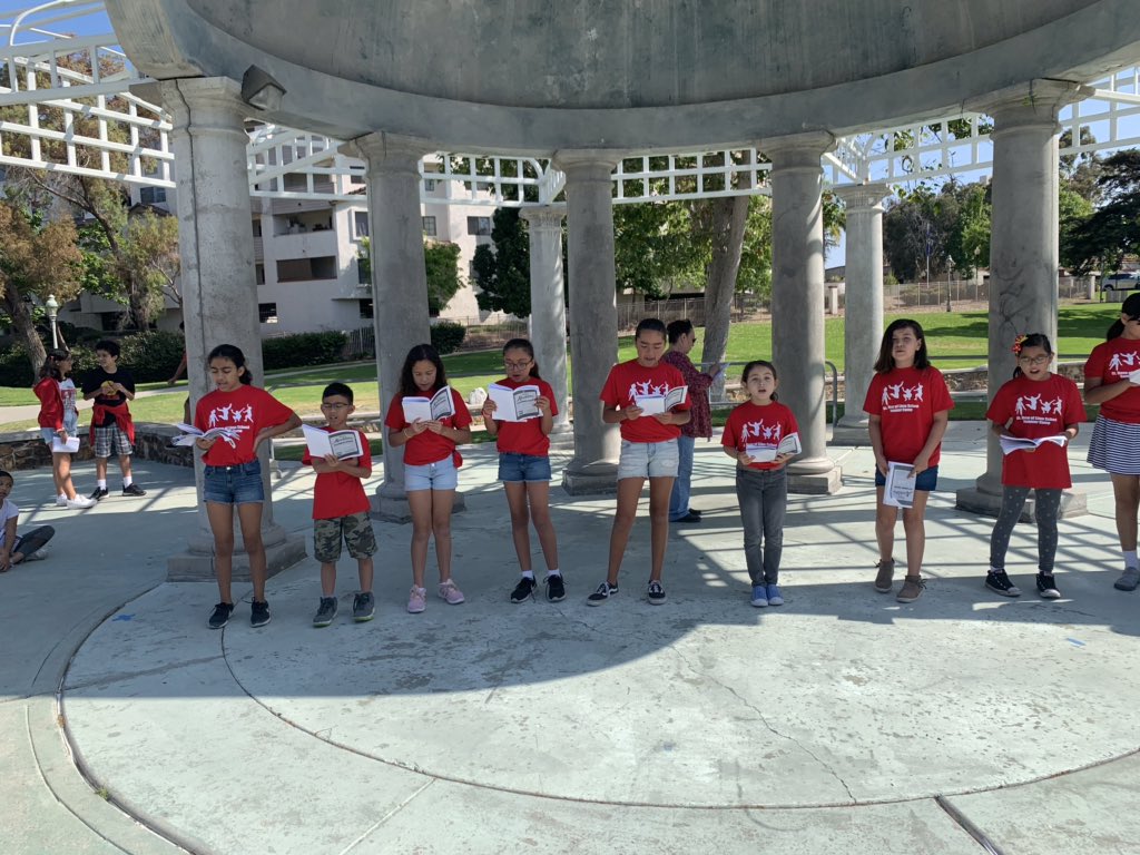 SRLChulaVista's tweet photo. Our kids from Glee Camp had a great two weeks! They worked really hard on the play Aladdin. 🧞‍♂️ Thank you Mr. Advento and Ms. Glenda for all your hard work! #glee #musical #summercamp #chulavista https://t.co/tsPMFK9qBX