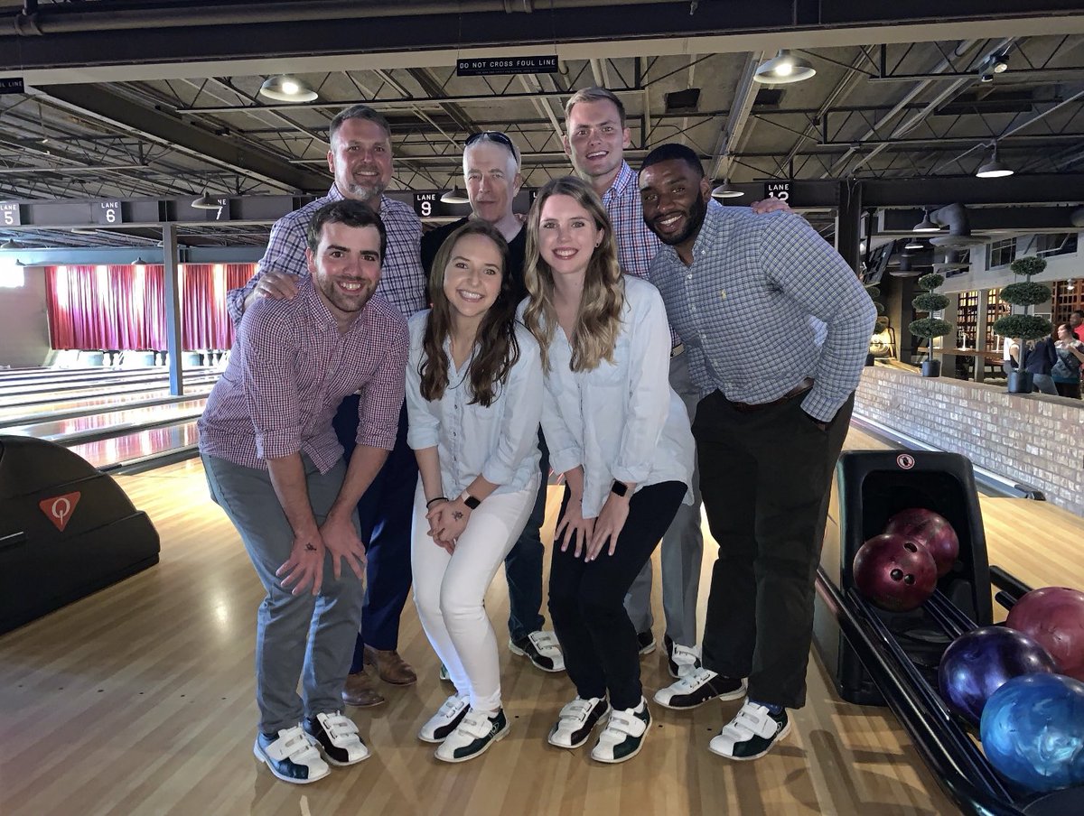 poston's tweet photo. Tonight our Atlanta office bowled a few games at @ThePaintedPin sparking some friendly office competition! #Interntakeover https://t.co/9UUpDprAvs